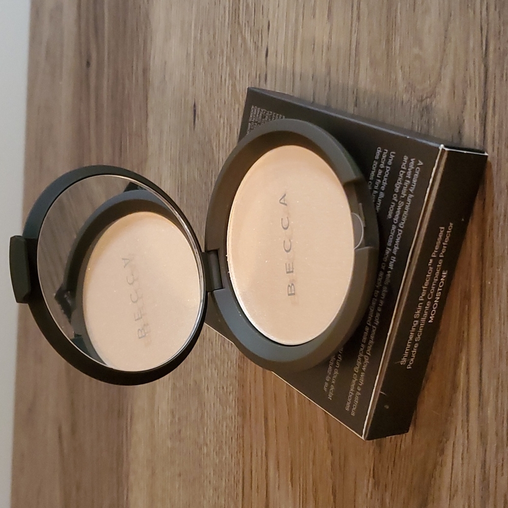 Becca Shimmering Skin Perfector Pressed - Moonstone